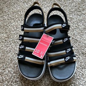 Brand New Nike Icon Sandals